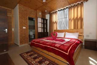 Cozy Heavenn 2BHK I Kasauli I Mountain view 93o68I282o - Kasauli - 4