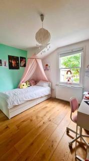 Family home Clapham common park - 4