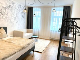 traumhafte Wohnung für 2, Walk In Dusche, extra Küche, Nespresso, zentral - 0