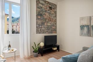Exclusive Blue Apartment - City Center - Como - Near Station - Como - 2