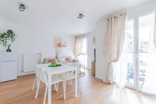 Bel Appartement gare Wifi - Corbeil-Essonnes - 2