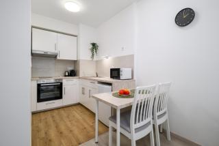 NEW home by the City Park - 7