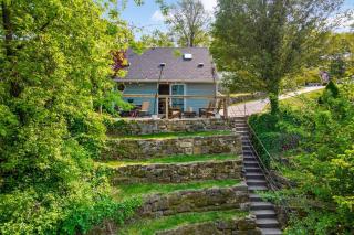 Lake Studio Casita - Akron - 9