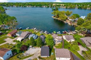 Lake Studio Casita - Akron - 7