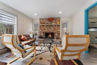 Open Concept-HotTub-Sauna-Billiard-Poker home - East Stroudsburg - 3