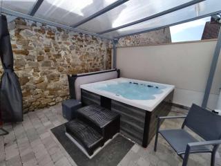 Chambre spacieuse, jacuzzi, proche parc Astérix - Thiers-sur-Thève - 6