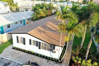 Spacious Villa #8 Water View 4-Minute Walk Beach - Pompano Beach - 3