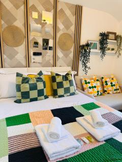 R-4 Newly Renovated Private self contained Room in Selly Oak Birmingham with own Kitchenette and shared bathroom between two rooms - Birmingham - 5