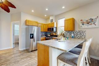 Lazy Lookout on Devils Lake - 2