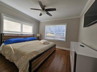 Gorgeous 2BR home with Private Backyard - Atlanta - 4