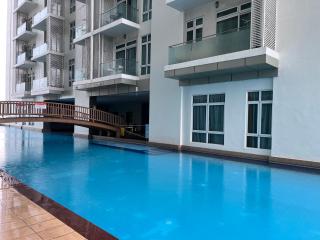 Holiday Home in KSL , 2 Bdrm 2 Bthrm Wifi 4 pax - Johor Bahru - 1