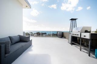 Idyllic Weymouth Retreat with Ocean Views - - 0