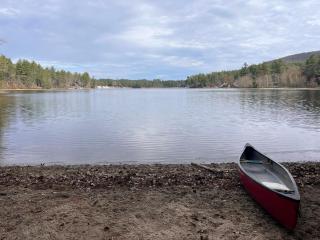 Storybook Lake Front Villa with Private Beach! - Winchester - 8