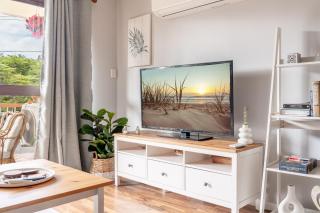 Lovely 2-Bed by Oxenham Park Transport & Shops - Brisbane - 2