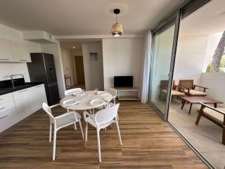 Appartement Climatisé, Proche Plage et Commerces, 4 Pers., Parking Privé, Quartier du Couchant - FR-1-328-235 - 6