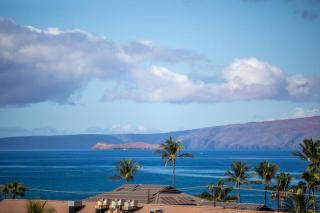 3BR Penthouse- ocean views, lanais, ACs, hot tub, pool, sauna, steps to beach - Kihei - 8