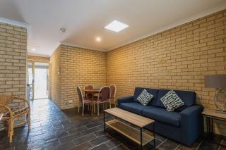 Busselton Villas and Glamping Village - Busselton - 1