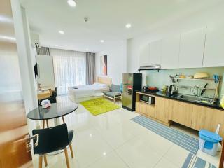 Spacious & modern 1BR w balcony 302 - Ho Chi Minh - 0