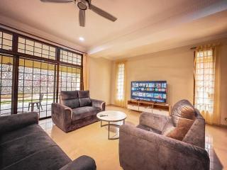JB GatheringHouse Bungalow 5Bedroom 12pax - Johor Bahru - 0