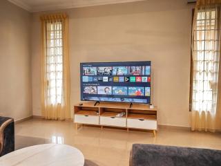 JB GatheringHouse Bungalow 5Bedroom 12pax - Johor Bahru - 2