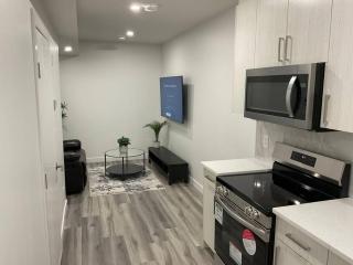 Cozy newly built 1 bedroom suite - Calgary - 5