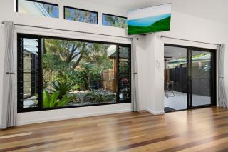 Elvis on Brodie - luxury boutique accommodation - Coffs Harbour - 6