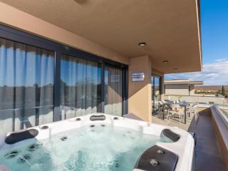 Villa penthouse apartment with bubble bath - Karigador - 9