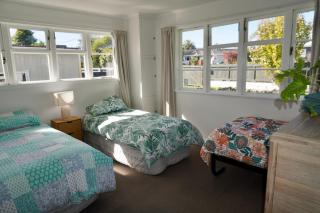 Comfortable Home, Big Backyard - Rotorua - 6