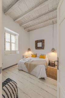 Ohliving Clavijo - Seville - 1