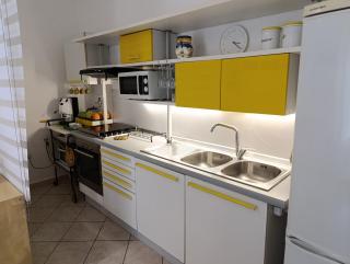 Casa con ampio giardino e patio - 2