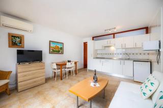 Apartamentos MHM - Cala Ratjada - 1