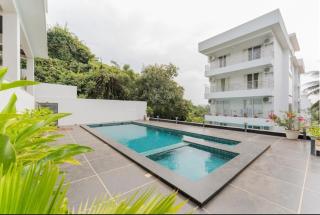 Luxury 2BHK Apartment By Bluewave Hospitality - Candolim - 9
