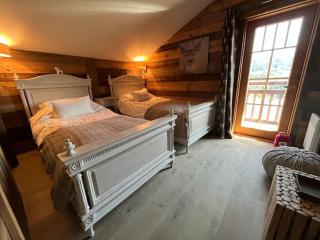 Chalet Beaune Ski In Ski Out Charming and Stylish Chalet - Les Gets - 8