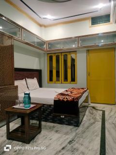 NIDHIVAN P. GUEST HOUSE - Varanasi - 2