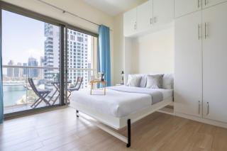 Frank Porter - Marina Views B - 2