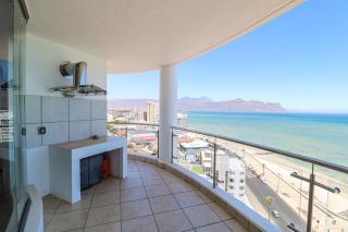 1402 Hibernian Towers Luxury Self Catering Apartment Strand Western Cape South Africa - Cidade Do Cabo - 5