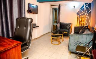 Studio Meublé - La Concorde - 1 Salon, 1e Chambre, 1e Salle de bain, 1e Cuisine - Yaoundé - 5