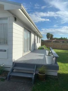 Sunny Central Parkvale home - Hastings - 1