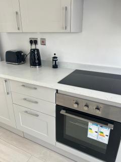 3 Bed Villa Near the Beach - FREE Parking - 7