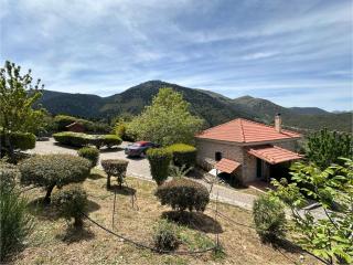 Kalavryta Villa Nano βίλα στο βουνό με τζάκι κοντά στο χιονοδρομικό - Kalavrita - 1