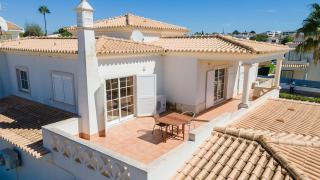 Villa Galé - Guia - 8