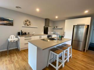 Entire 3 Bed House - 4