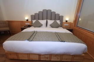 Calux Golden Woods Manali - 1
