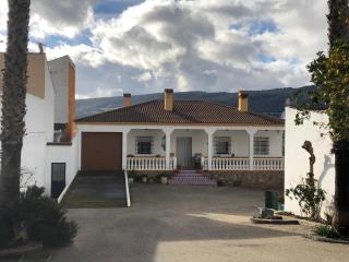 CASA EL PRADO con Piscina y Aparcamiento - Arriate - 1