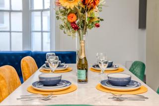 3 Bedroom 2 Bath I Next to Brighton Beach I Slp 10 - Brighton & Hove - 2