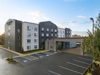 DoubleTree by Hilton North Salem - 9