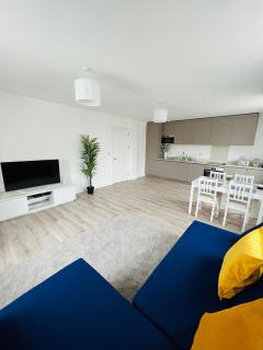 Stunning New Penthouse Apartment - Southend-on-Sea - 0