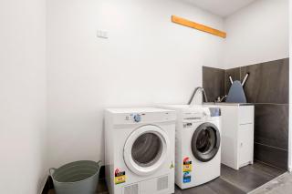 Coronation Ave 123B, Golden Beach - 2
