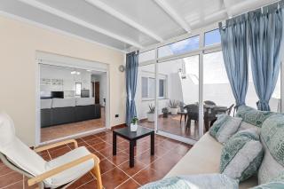 Home2Book Stunning Apartment & Terrace Playa Honda - Playa Honda - 1