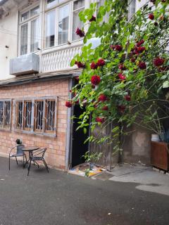 Apartment on Sulkhan-Saba Roma - Tbilisi - 8